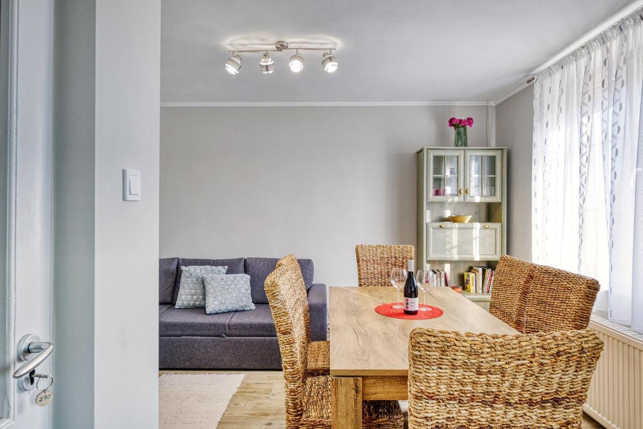 Eged'Inn Eger Bagian luar foto